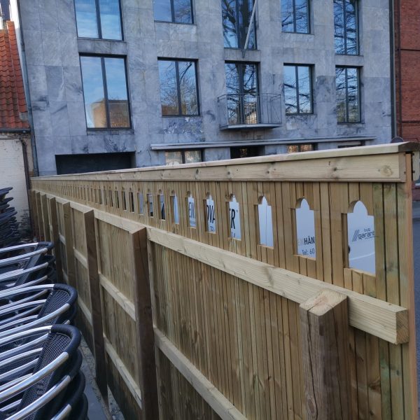 Nyt plankeværk på Frederiksberg